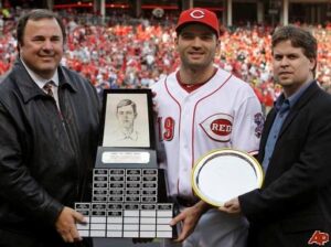  - Tom-Valcke-Joey-Votto-Scott-Crawford-Tip-award-300x224